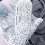 Варежки с узором перекрещенные петли резинки 1/1 влево / вправо в каждом ряду