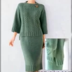 Замечательный костюм спицами волшебным узором